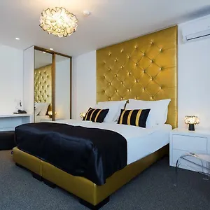 B Gold Luxury Split